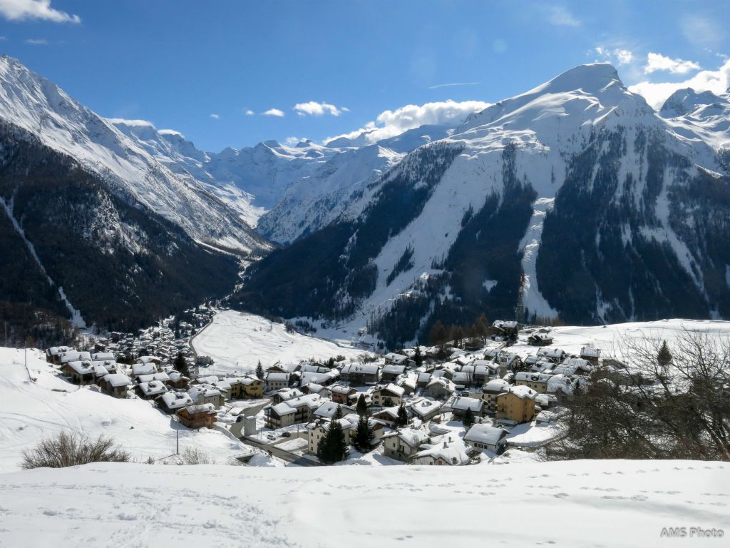 Vue sur Gimillan après un dénivelé d'environ + et -800m